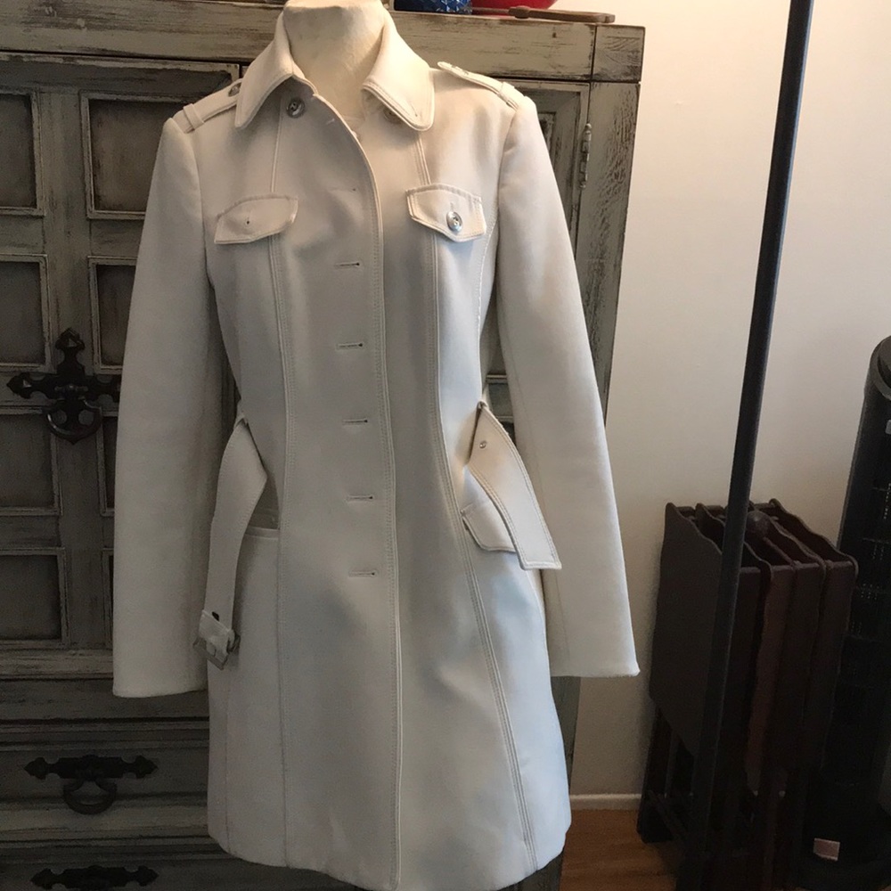 White - Whitehouse Black Market Terrence Coat size M